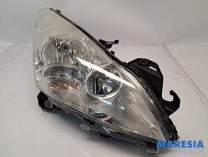 Usados Faro derecha Peugeot 3008 I (0U/HU) 1.6 16V THP 155 Precio € 115,00 Norma de margen ofrecido por Maresia Parts