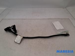 Używane Czujnik baterii Fiat 500 (312) 1.2 69 Cena € 25,00 Procedura marży oferowane przez Maresia Parts
