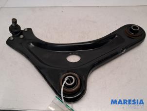 Begagnade Främre undre gaffelben, höger Peugeot 208 I (CA/CC/CK/CL) 1.4 HDi Pris € 25,00 Marginaltabell erbjuds av Maresia Parts