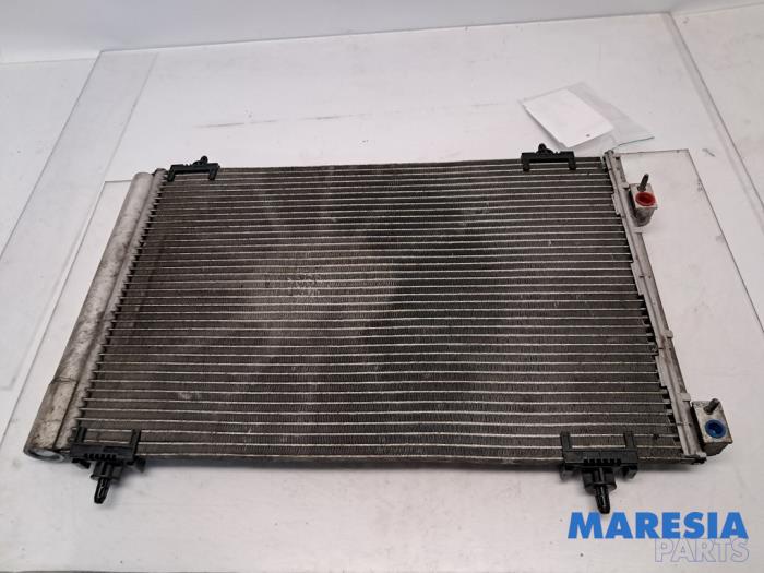Usagé Condenseur de climatisation Peugeot 3008 I (0U/HU) 1.6 16V THP 155 Prix € 35,00 Règlement à la marge proposé par Maresia Parts