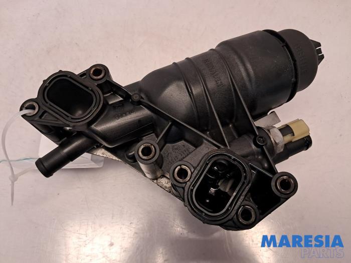 Gebrauchte Ölfiltergehäuse Renault Trafic (1FL/2FL/3FL/4FL) 1.6 dCi 95 Preis € 96,74 Mit Mehrwertsteuer angeboten von Maresia Parts
