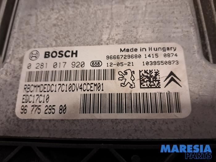 Engine management computer from a Peugeot 208 I (CA/CC/CK/CL) 1.4 HDi 2012