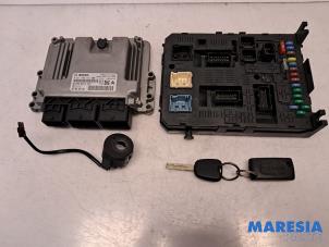 Engine management computer from a Citroën C5 III Tourer (RW) 1.6 16V THP 155 2011