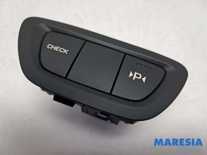 Usados Interruptor PDC Citroen C5 III Tourer (RW) 1.6 16V THP 155 Precio € 15,00 Norma de margen ofrecido por Maresia Parts