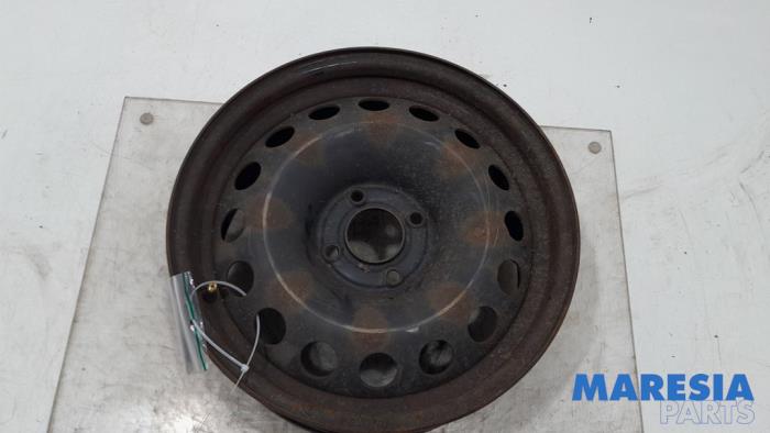 Używane Obrecz Citroen C4 Berline (NC) 1.6 16V VTi Cena € 35,00 Procedura marży oferowane przez Maresia Parts