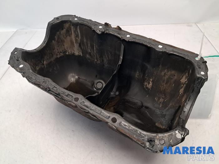 Usagé Couvercle carter Fiat 500 (312) 1.2 Prix € 25,00 Règlement à la marge proposé par Maresia Parts