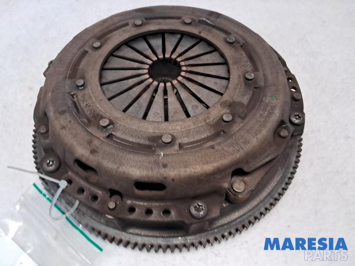 Gebrauchte Schwungrad Citroen C4 Berline (NC) 1.6 16V VTi Preis € 75,00 Margenregelung angeboten von Maresia Parts