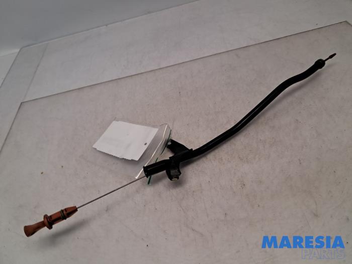 Gebrauchte Ölmessstab Citroen C3 (SC) 1.6 HDi 92 Preis € 25,00 Margenregelung angeboten von Maresia Parts