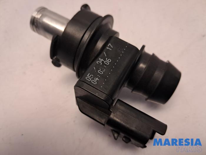 Usagé Ventilation carter Peugeot 508 SW (8E/8U) 2.0 BlueHDi 180 16V Prix € 24,19 Prix TTC proposé par Maresia Parts
