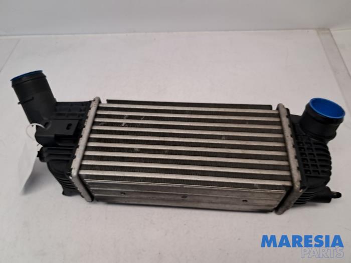Usados Intercooler Peugeot 508 SW (8E/8U) 2.0 BlueHDi 180 16V Precio € 65,00 IVA incluido ofrecido por Maresia Parts