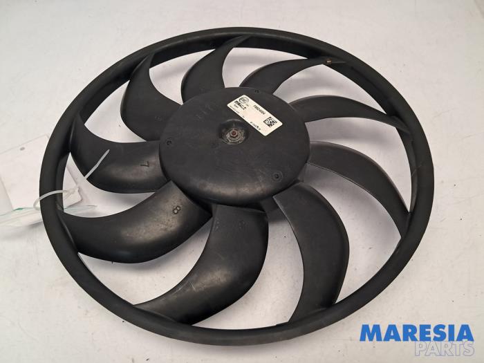 Używane Silnik wentylatora Fiat Ducato (250) 2.3 D 150 Multijet Cena € 60,50 Z VAT oferowane przez Maresia Parts