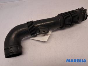 Begagnade Luftintagsslang Peugeot 3008 I (0U/HU) 1.6 VTI 16V Pris € 25,00 Marginaltabell erbjuds av Maresia Parts