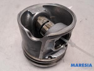Begagnade Kolv Fiat Ducato (250) 2.3 D 150 Multijet Pris € 108,89 Inklusive moms erbjuds av Maresia Parts