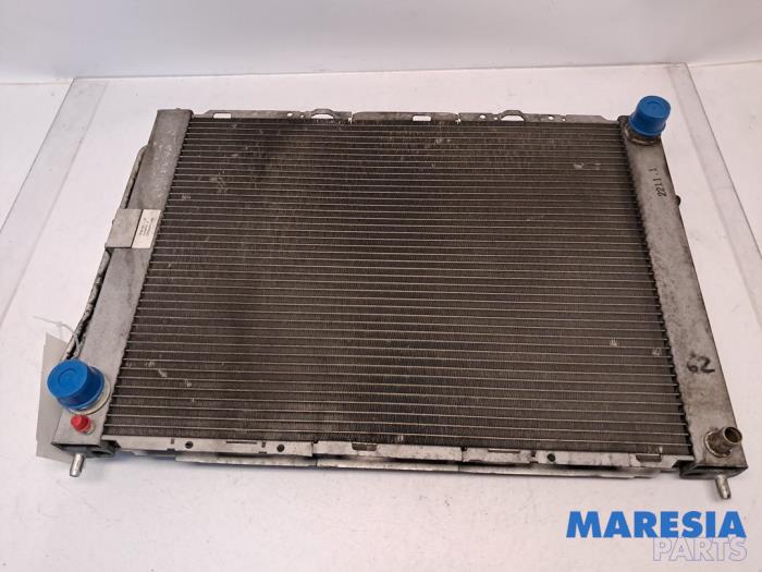 Usagé Radiateur Renault Clio III Estate/Grandtour (KR) 1.2 16V TCE 100 Prix € 89,95 Règlement à la marge proposé par Maresia Parts