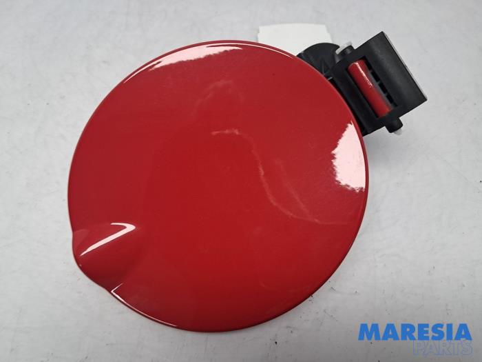 Begagnade Tanklucka Fiat 500/595/695 1.4 T-Jet 16V Pris € 25,00 Marginaltabell erbjuds av Maresia Parts