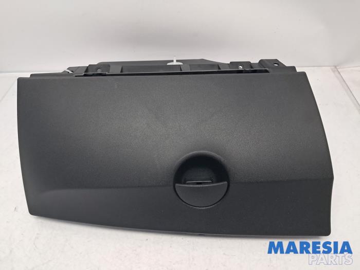 Begagnade Handskfack Fiat 500/595/695 1.4 T-Jet 16V Pris € 50,00 Marginaltabell erbjuds av Maresia Parts