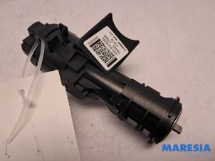 Begagnade Tändningslås + nyckel Fiat 500/595/695 1.4 T-Jet 16V Pris € 35,00 Marginaltabell erbjuds av Maresia Parts
