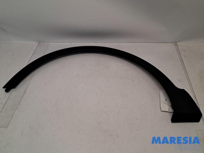 Begagnade Fälg, framhjul Renault Captur I (2R) 0.9 Energy TCE 12V Pris € 49,95 Marginaltabell erbjuds av Maresia Parts