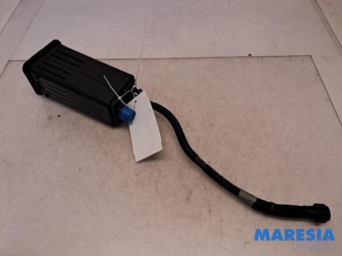 Begagnade Kolfilter Citroen C3 (SX/SW) 1.2 Vti 12V PureTech Pris € 59,00 Marginaltabell erbjuds av Maresia Parts