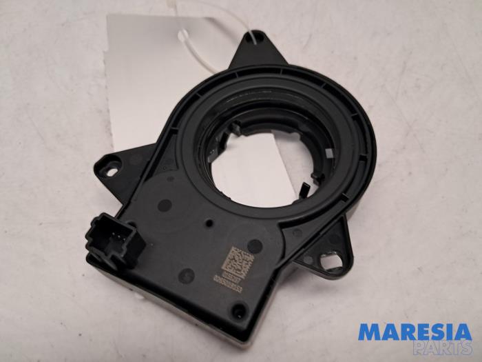 Begagnade Styrvinkelsensor Opel Vivaro 1.6 CDTi BiTurbo 145 Pris € 24,19 Inklusive moms erbjuds av Maresia Parts