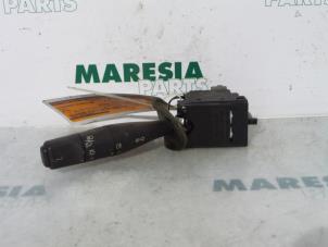 Gebrauchte Richtungsanzeiger Schalter Fiat Scudo (220Z) 2.0 JTD 16V Preis € 36,30 Mit Mehrwertsteuer angeboten von Maresia Parts