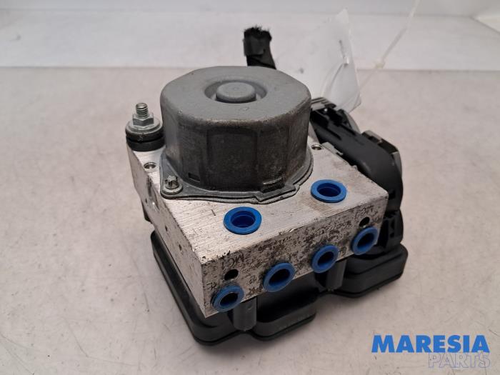 Begagnade ABS-pump Fiat Panda (312) 0.9 TwinAir 60 Pris € 99,99 Marginaltabell erbjuds av Maresia Parts