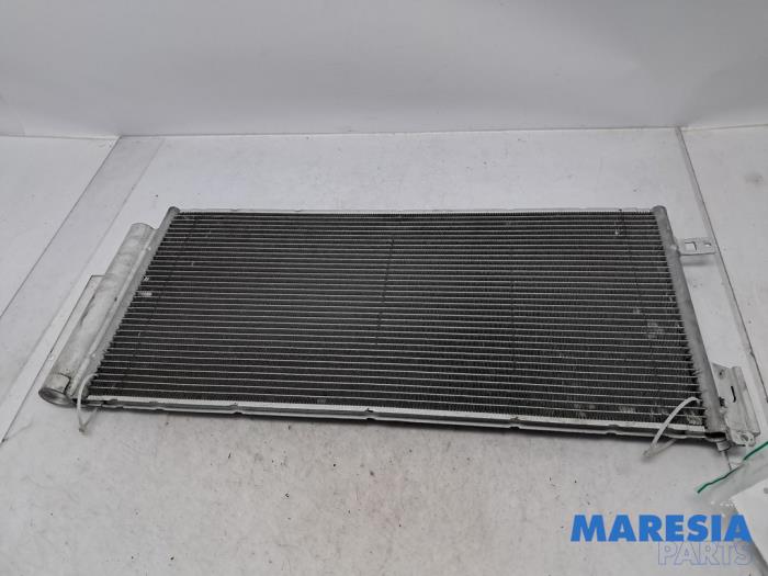 Usagé Condenseur de climatisation Fiat Punto III (199) 0.9 TwinAir Turbo 100 Prix € 50,00 Règlement à la marge proposé par Maresia Parts