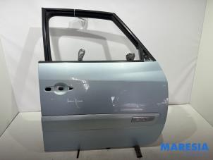 Usados Puerta 4 puertas derecha delante Renault Espace (JK) 2.0 Turbo 16V Grand Espace Precio € 75,00 Norma de margen ofrecido por Maresia Parts