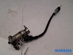 Used Adblue Injector Renault Master III (MA/MB/MC/MD/MH/MF/MG/MH) 2.3 dCi 135 16V FWD Price € 169,40 Inclusive VAT offered by Maresia Parts
