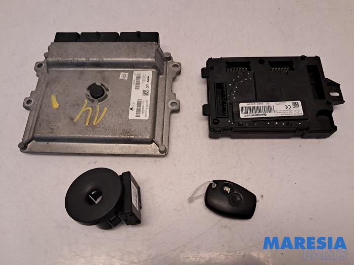 Used Engine management computer Dacia Sandero II 0.9 TCE 12V Price € 200,00 Margin scheme offered by Maresia Parts
