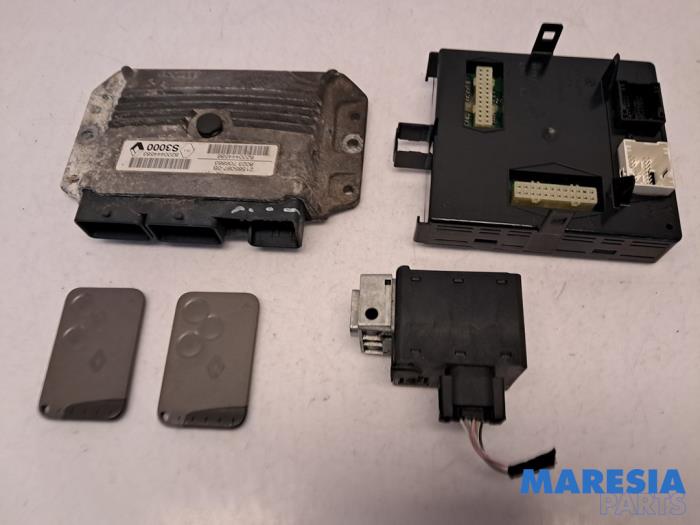 Used Engine management computer Renault Espace (JK) 2.0 Turbo 16V Grand Espace Price € 300,00 Margin scheme offered by Maresia Parts