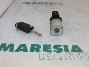 Gebrauchte Zündschloss + Schlüssel Fiat Scudo (270) 2.0 D Multijet Preis € 105,00 Margenregelung angeboten von Maresia Parts