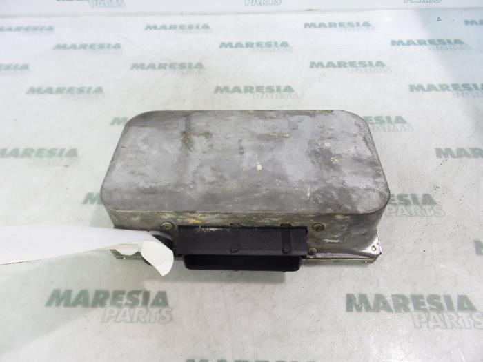 Used Automatic gearbox computer Renault Espace (JK) 3.0 dCi V6 24V Price € 75,00 Margin scheme offered by Maresia Parts