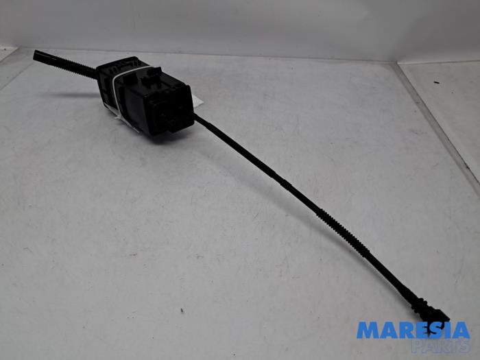 Begagnade Kolfilter Peugeot 2008 (CU) 1.2 Vti 12V PureTech 82 Pris € 25,00 Marginaltabell erbjuds av Maresia Parts