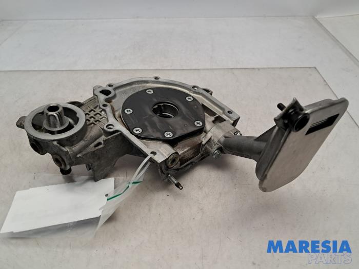 Gebrauchte Ölpumpe Fiat 500 (312) 1.4 16V Preis € 72,59 Mit Mehrwertsteuer angeboten von Maresia Parts