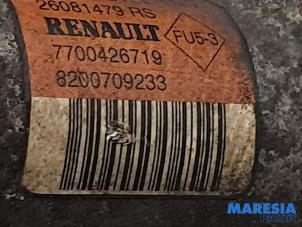 Pompe de direction d'un Renault Espace (JK) 2.0 Turbo 16V Grand Espace 2008