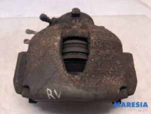 Używane Zacisk hamulcowy prawy przód Renault Espace (JK) 2.0 Turbo 16V Grand Espace Cena € 50,00 Procedura marży oferowane przez Maresia Parts