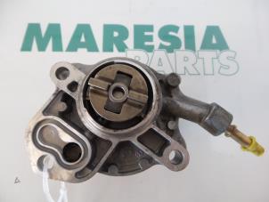Used Vacuum pump (diesel) Citroen C8 (EA/EB) 2.2 HDi 16V Price € 50,00 Margin scheme offered by Maresia Parts
