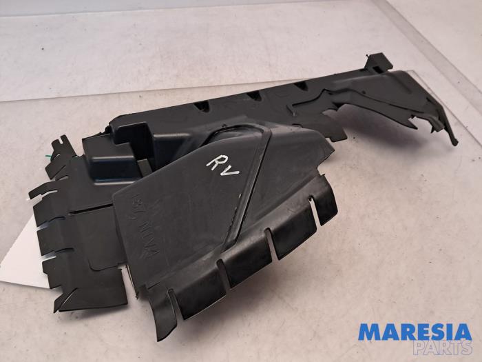 Begagnade Lufttratt Peugeot 5008 I (0A/0E) 1.6 HDiF 16V Pris € 25,00 Marginaltabell erbjuds av Maresia Parts