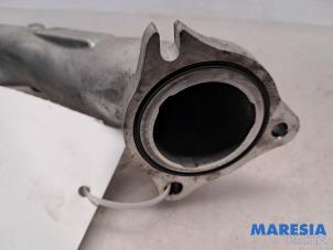 Intercooler Rohr van een Renault Master III (EV/HV/UV/VA/VB/VD/VF/VG/VJ) 2.3 dCi 145 16V FWD 2020