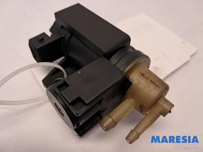 Usagé Régulateur pression turbo Renault Master III (EV/HV/UV/VA/VB/VD/VF/VG/VJ) 2.3 dCi 145 16V FWD Prix € 23,60 Prix TTC proposé par Maresia Parts