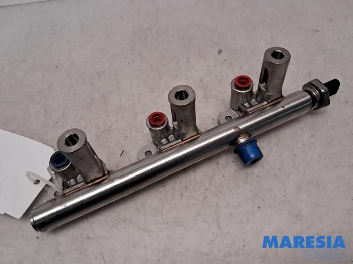 Usagé Système d'injection Peugeot 308 (L3/L8/LB/LH/LP) 1.2 12V e-THP PureTech 110 Prix € 59,99 Règlement à la marge proposé par Maresia Parts