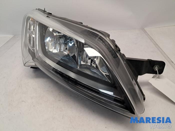 Używane Reflektor prawy Fiat Ducato (250) 2.3 D 130 Multijet Cena € 240,79 Z VAT oferowane przez Maresia Parts