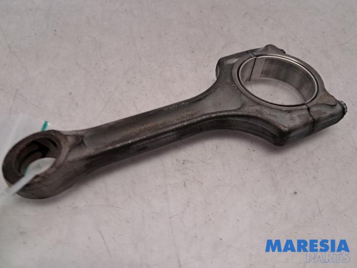 Usagé Bielle Citroen C5 III Tourer (RW) 1.6 16V THP 155 Prix € 34,99 Règlement à la marge proposé par Maresia Parts