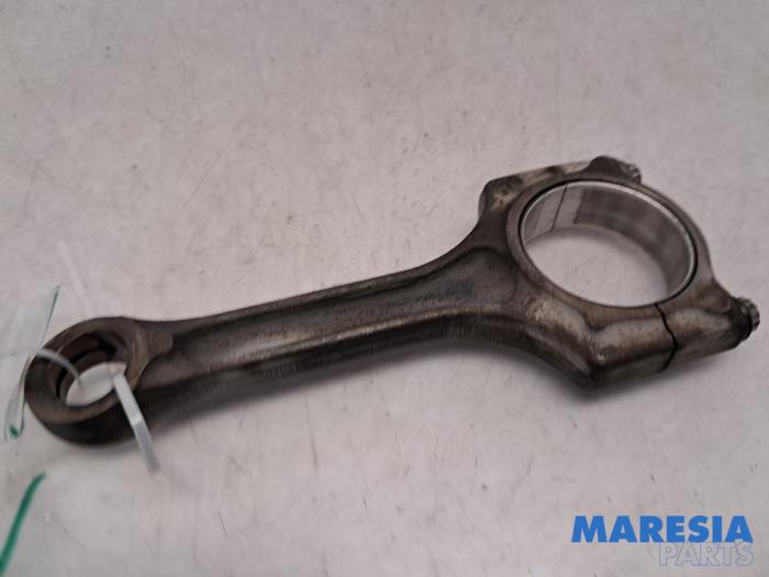 Usagé Bielle Citroen C5 III Tourer (RW) 1.6 16V THP 155 Prix € 34,99 Règlement à la marge proposé par Maresia Parts