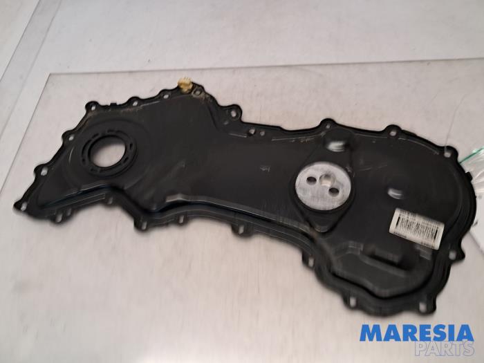 Usagé Couvercle de distribution Renault Master III (MA/MB/MC/MD/MH/MF/MG/MH) 2.3 dCi 135 16V FWD Prix € 42,35 Prix TTC proposé par Maresia Parts
