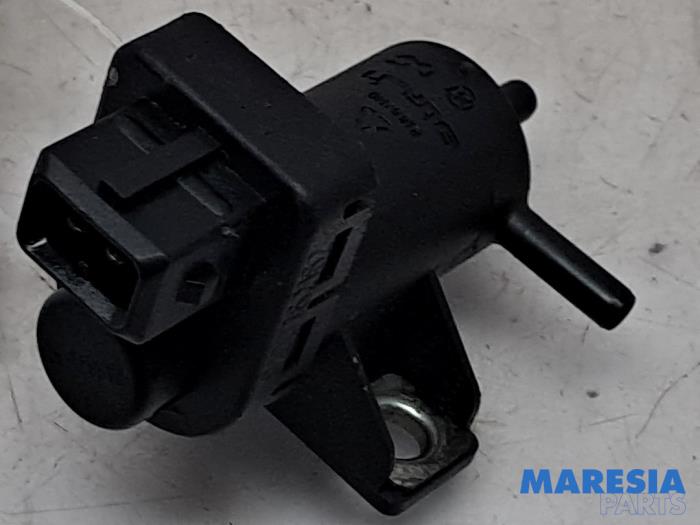 Usagé Régulateur pression turbo Renault Master III (MA/MB/MC/MD/MH/MF/MG/MH) 2.3 dCi 135 16V FWD Prix € 30,25 Prix TTC proposé par Maresia Parts
