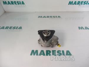 Used Vacuum pump (diesel) Fiat Stilo (192A/B) 1.9 JTD 80 3-Drs. Price € 35,00 Margin scheme offered by Maresia Parts
