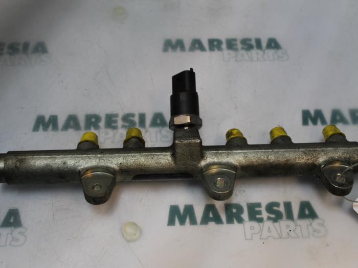 Usagé Système d'injection Fiat Stilo (192A/B) 1.9 JTD 80 3-Drs. Prix € 50,00 Règlement à la marge proposé par Maresia Parts