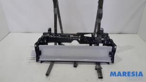 Usagé Mécanique plafond ouvrant Peugeot 308 SW (L4/L9/LC/LJ/LR) 1.2 12V e-THP PureTech 110 Prix € 149,00 Règlement à la marge proposé par Maresia Parts